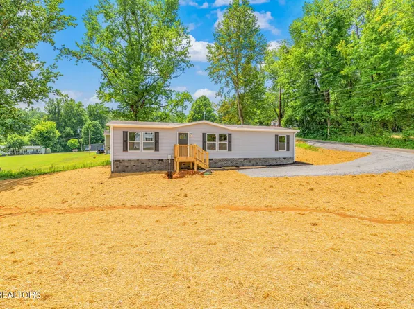 133 Ford Ave, Harriman, TN 37748