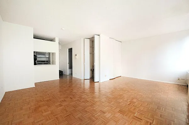 Rented by Compass | media 31