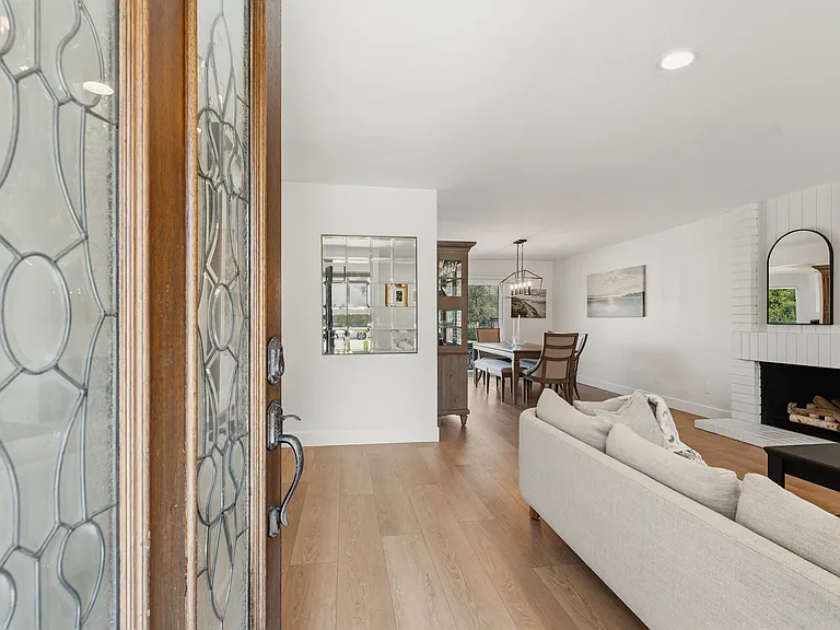 30807 Mainmast Dr — Photo 2