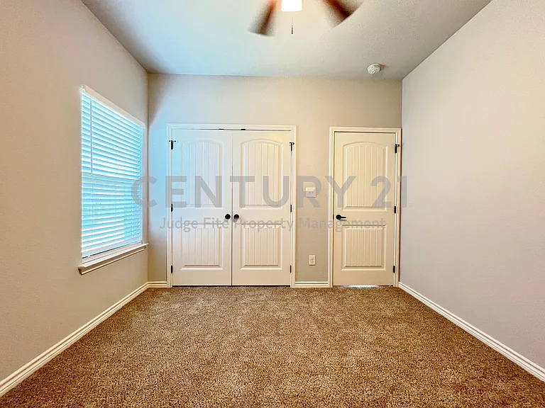 808 Northside Dr — Photo 11