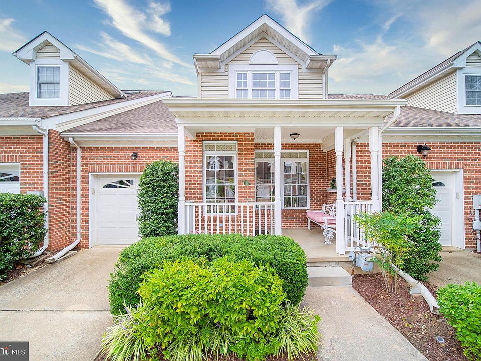 1st image of 112 Victoria Falls Ln