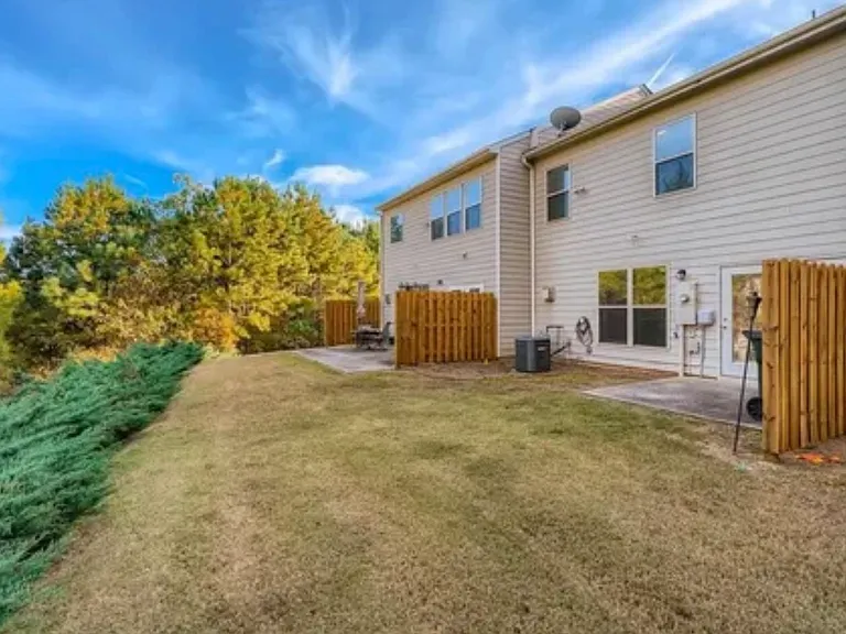 5202 Sherwood Way #61 — Photo 32