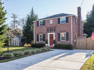 4900 Greenway Dr, Bethesda, MD 20816