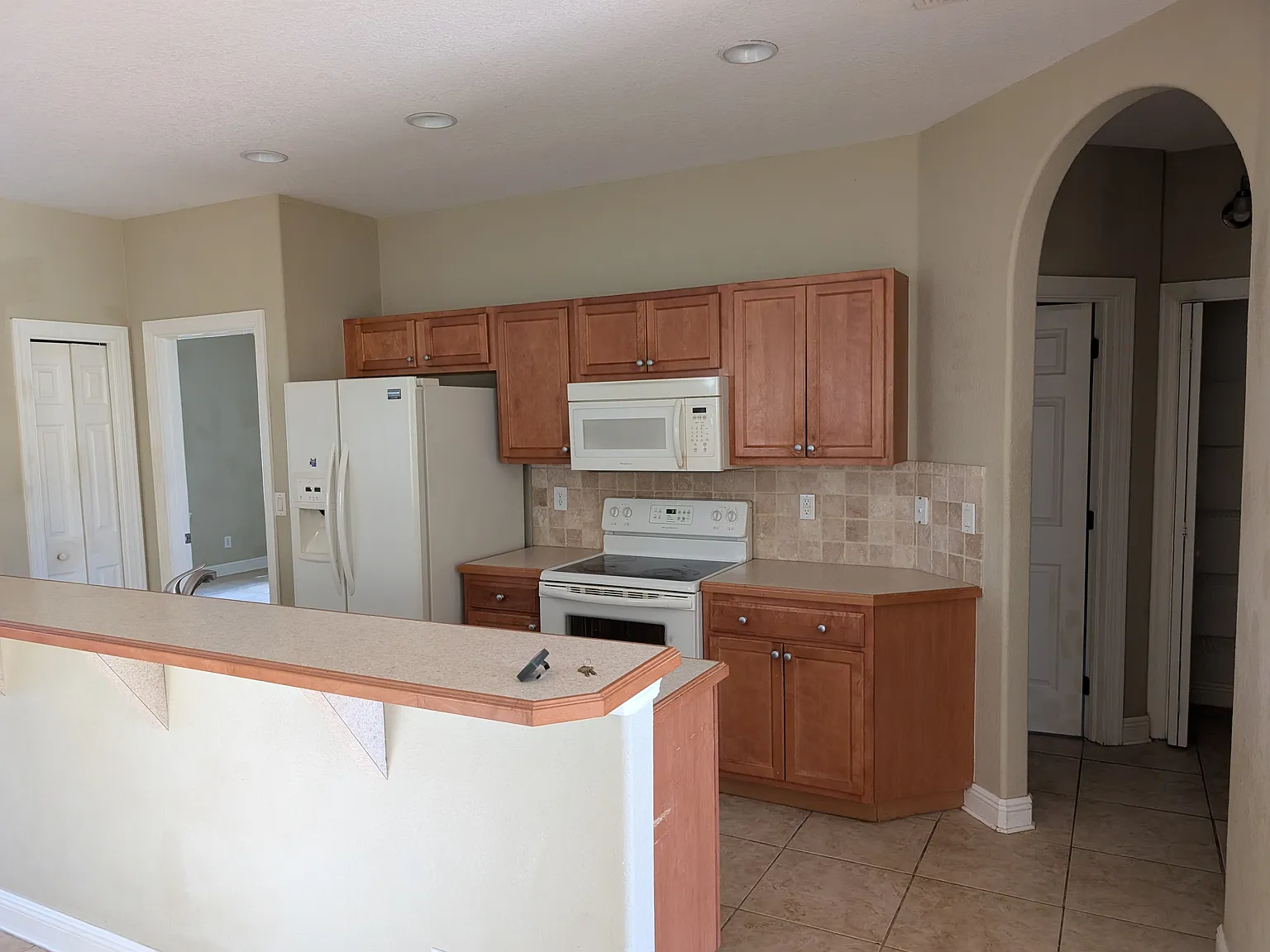 3 bed, 1149 sqft, $1,700 — Photo 2