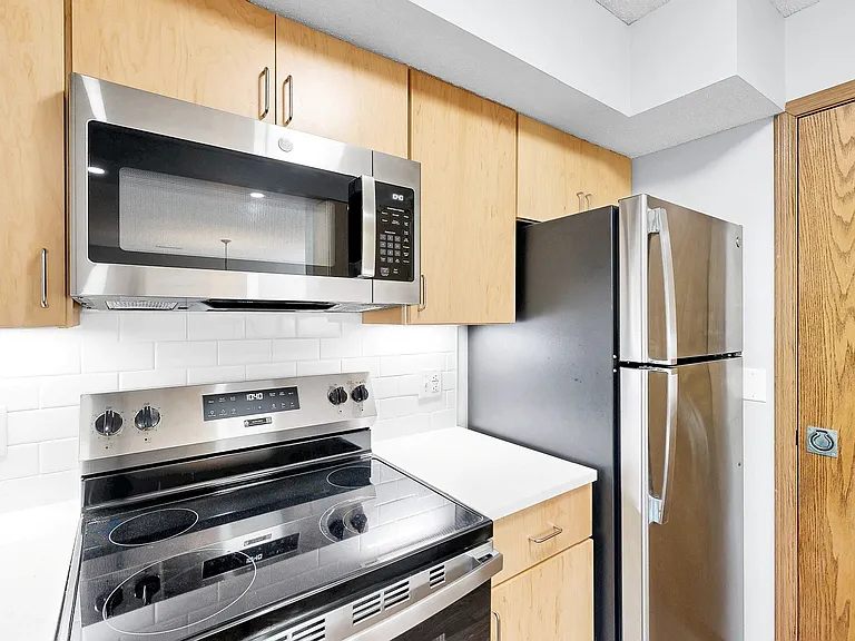 Cedar Pointe Townhomes — Photo 70