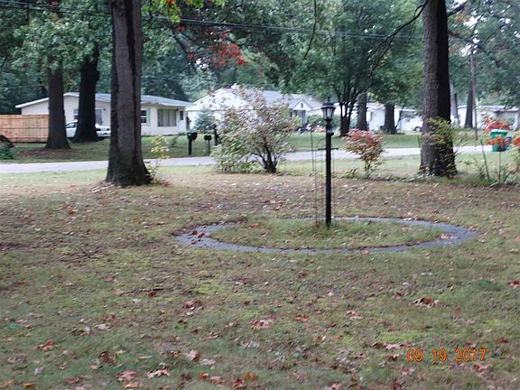 3rd image of 27878 Westwood Dr