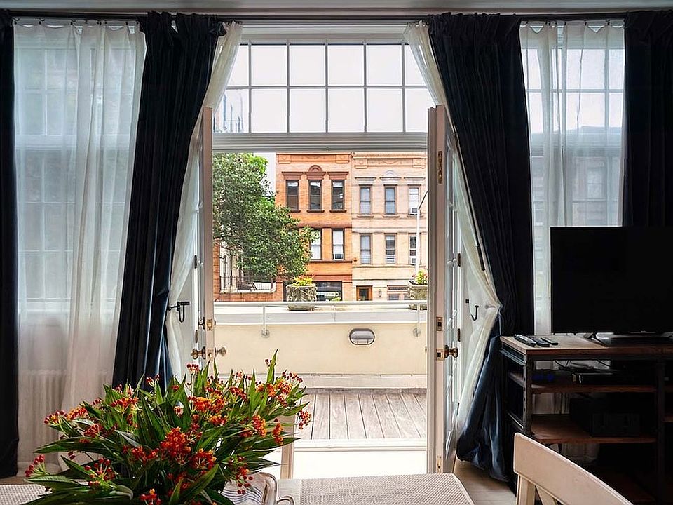 1st image of 443 4th St APT 2