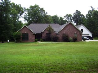 2404 Wren St, Ashdown, AR 71822