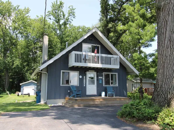 6342 S County Road 210, Knox, IN 46534