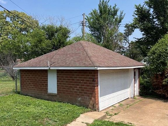 4th image of 926 Erskine Ave