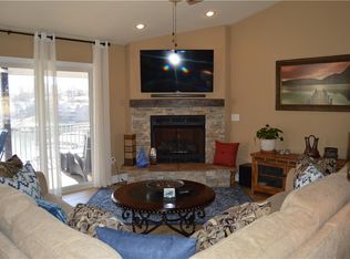 78 Welsh Rd, Lake Ozark, MO 65049