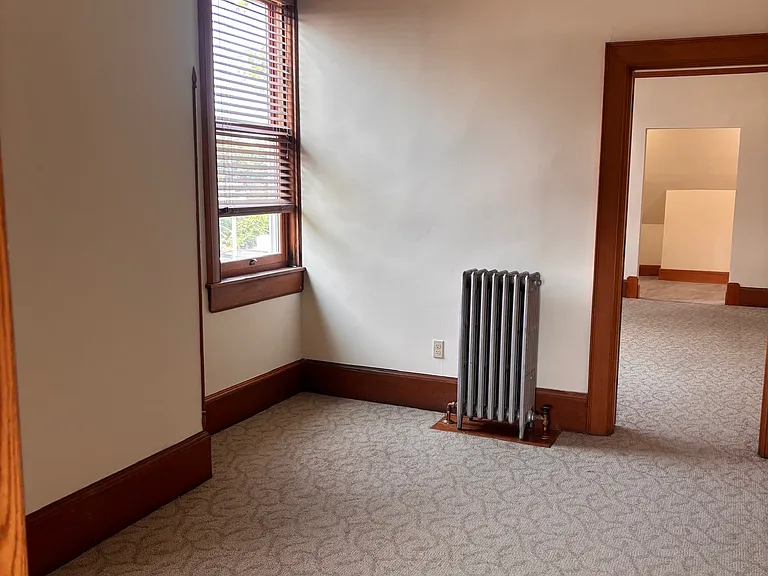 142 Main St E #3W — Photo 14