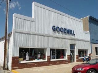 22 N Main St, Sullivan, IN 47882