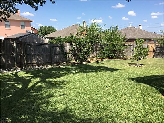 5th image of 5907 Woodoak Dr