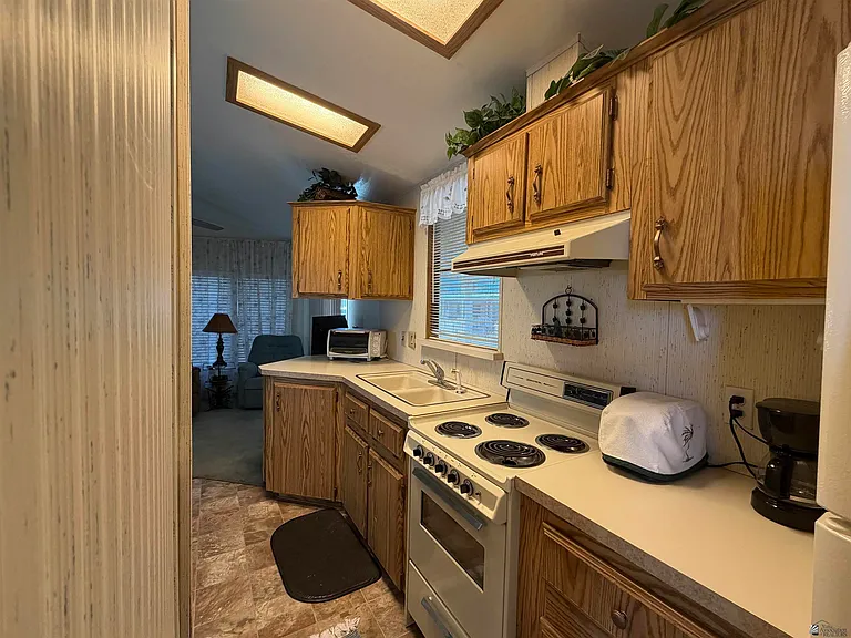 10322 E 29th Pl — Photo 15