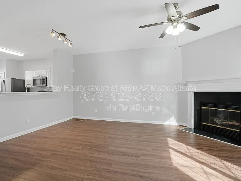 648 Providence Pl SW #37 — Photo 6