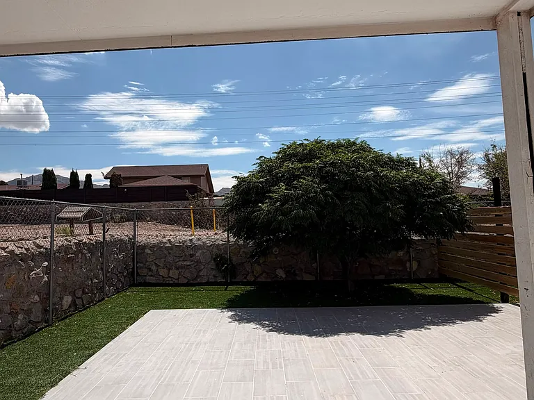 640 Arredondo Dr #B — Photo 10