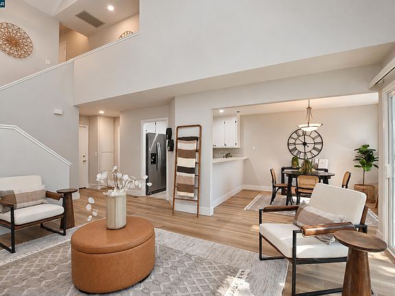 5th image of 2030 Wellfleet Pl
