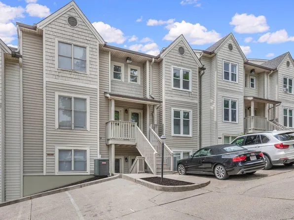 947 Auburnview Dr, Cincinnati, OH 45206