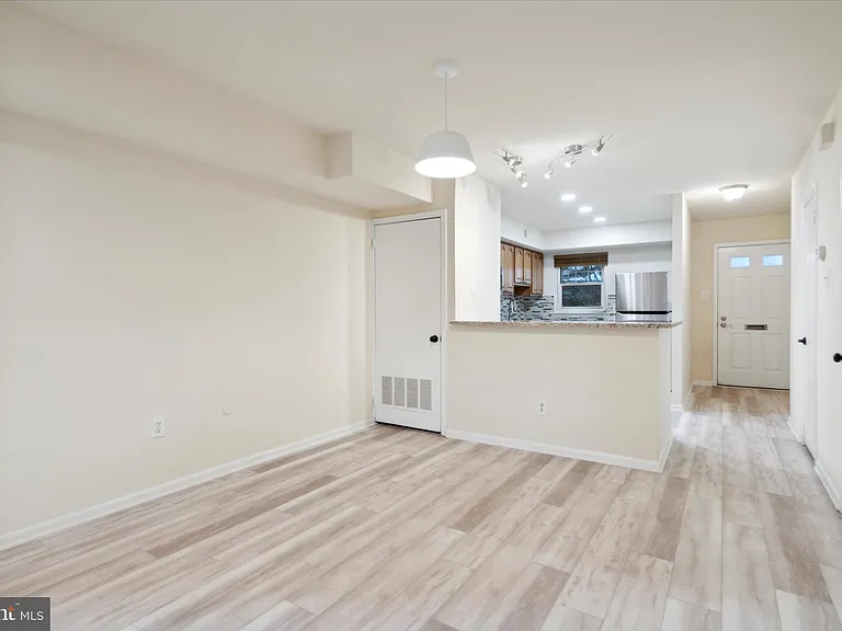 6 Cromwell Dr #107-U-6 — Photo 10
