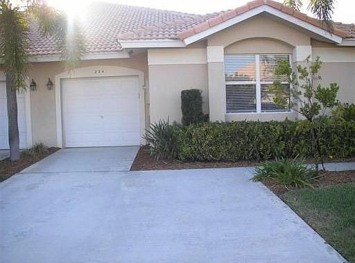 1st image of 224 Coral Trace Cir W