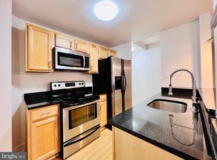 1108 Columbia Rd NW APT 304, Washington, DC 20009