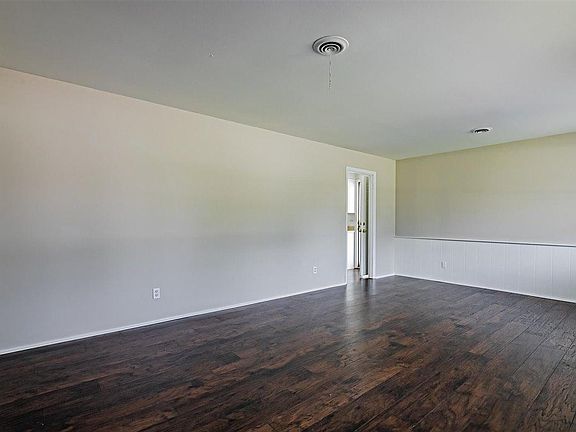 2nd image of 2242 Walden Dr
