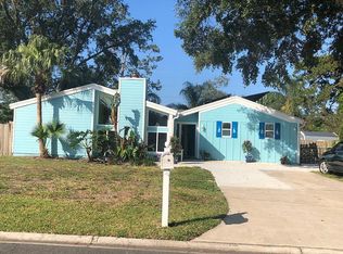 1821 Leeward Ln, Neptune Beach, FL 32266