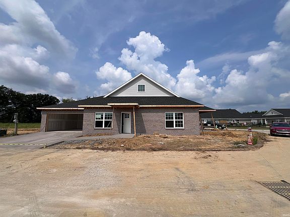 2nd image of 2432 Orleans Trce
