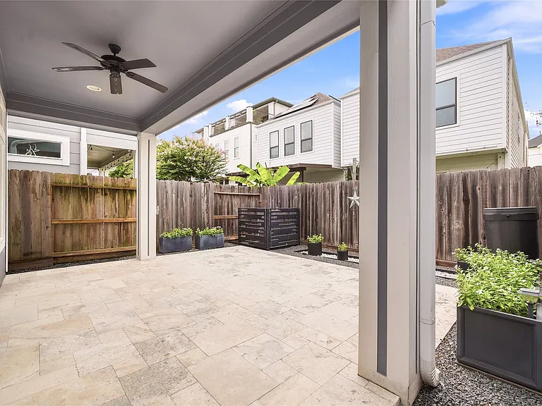4208 Koehler St #B — Photo 30