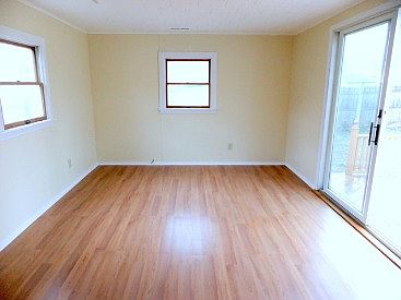 5th image of 109 Dollin St