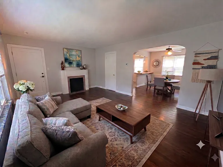170 N Rose Blvd — Photo 10