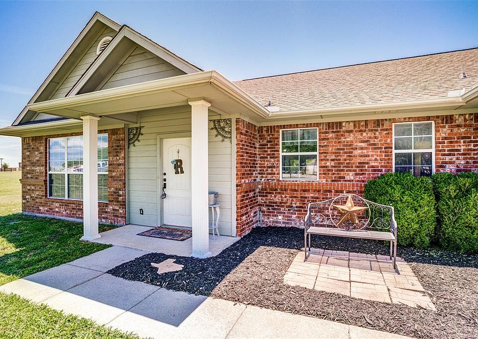 1st image of 2031 Florence Dr