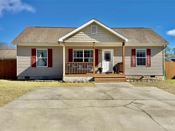 66 W Newberry Dr, Fletcher, NC 28732