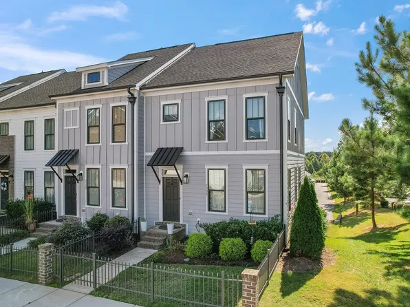 133 Capital Ave, Mooresville, NC 28117