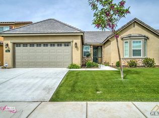 713 White Alder Dr, Bakersfield, CA 93314
