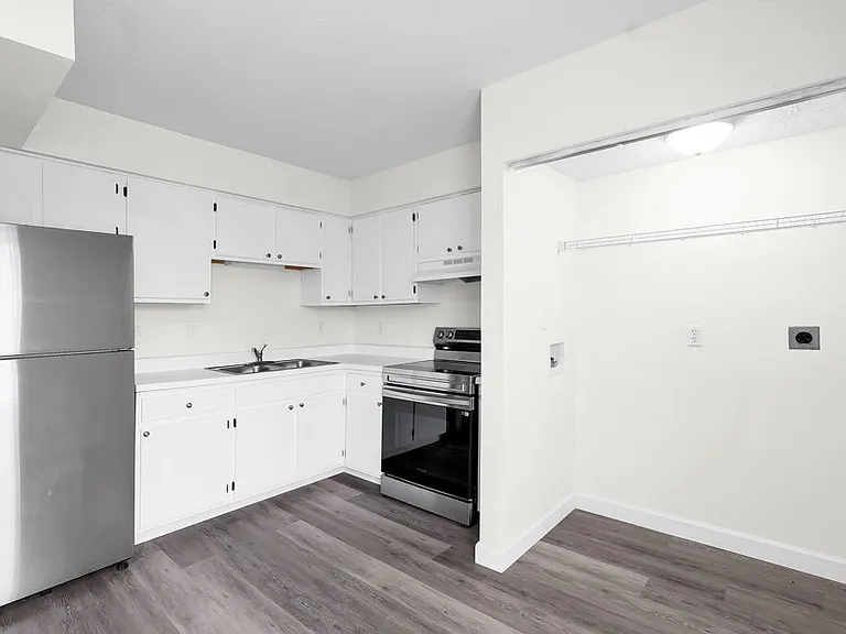 Morgan Glen — Photo 10