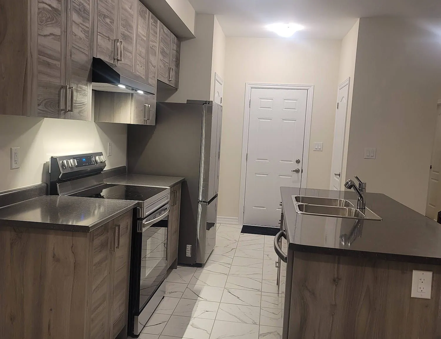 3 bed, $2,499 — Photo 4