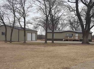 14068 172nd Rd, Winfield, KS 67156