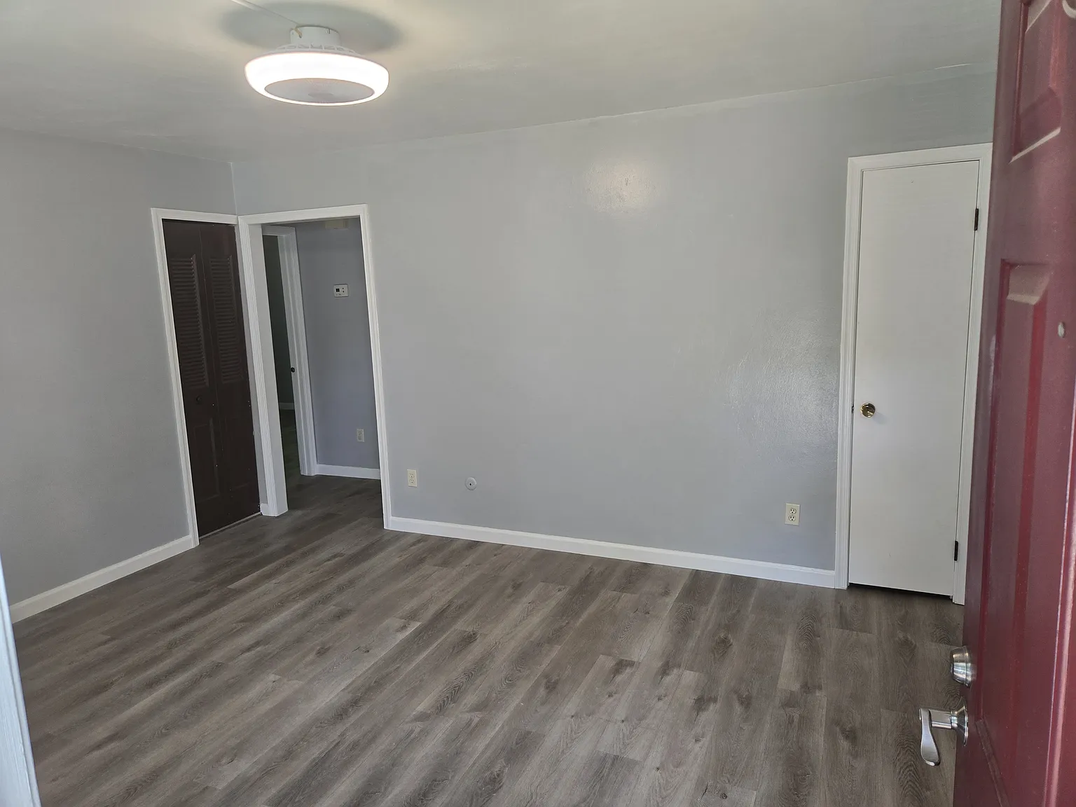 2 bed, 650 sqft, $1,100 — Photo 2