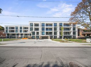 200 Keewatin Ave #102, Toronto, ON M4P 0G4