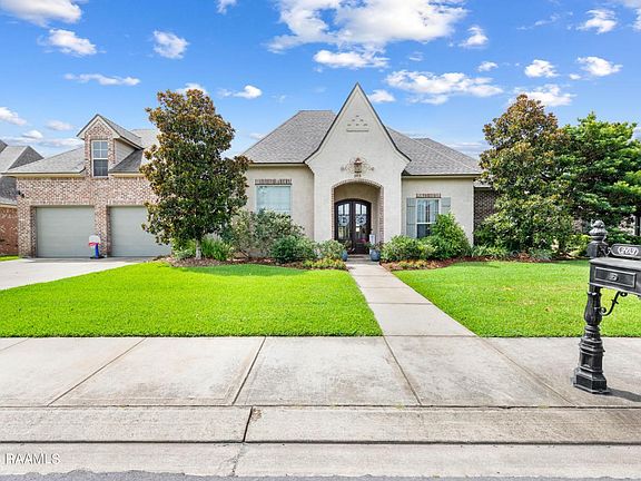 2nd image of 203 Abaco Ln