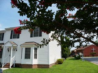 6439 Village Woods Ct, Gloucester, VA 23061