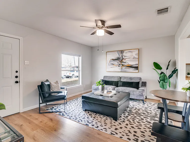 406 Freeman St — Photo 4