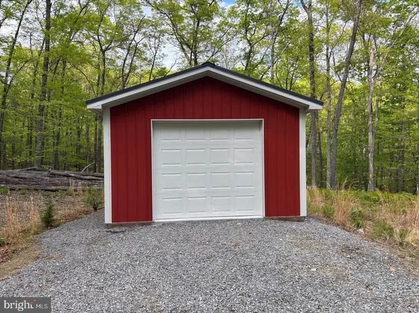 64 Trout Pass, Mathias, WV 26812