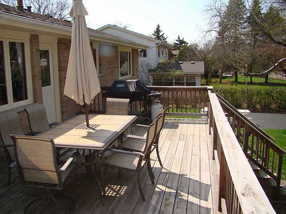 3rd image of 2441 Cambridge Dr