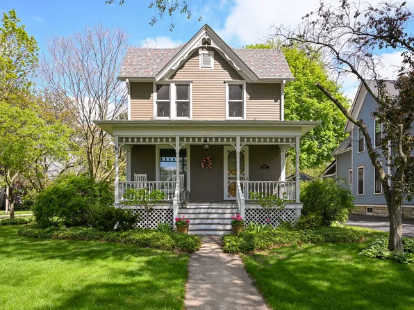 617 N West St, Wheaton, IL 60187