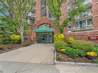 300 Main St APT 208, Little Falls, NJ 07424