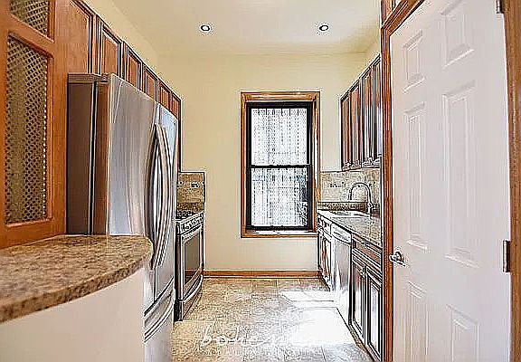 2nd image of 560 W 149th St #2M