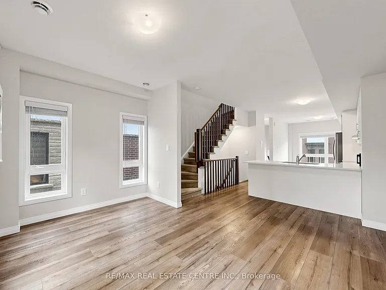 720 Grey St S #55 — Photo 21